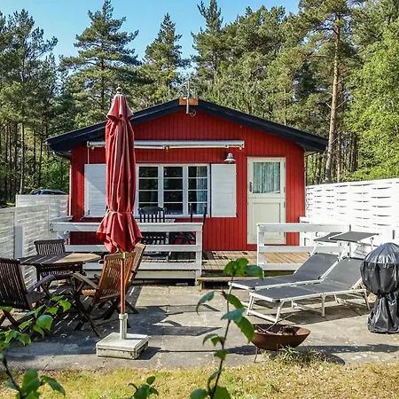 Lovely In Aakirkeby With Wifi Casa de Férias Vester Somarken